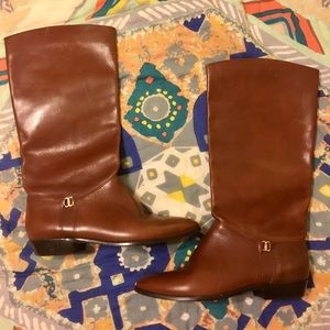 Vintage brown leather boots